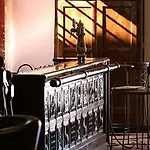 Restaurant & La Maison Oppoca Hotel