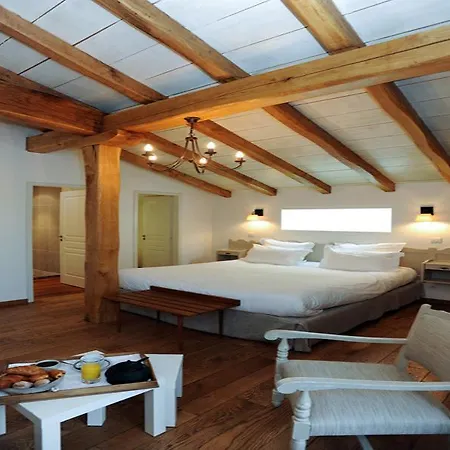 Restaurant & La Maison Oppoca Hotel