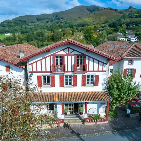 Restaurant & La Maison Oppoca Hotel