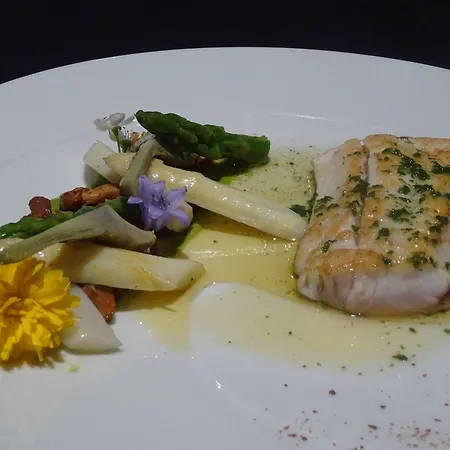 Restaurant & La Maison Oppoca Hotel Aïnhoa