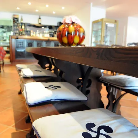 Restaurant & La Maison Oppoca