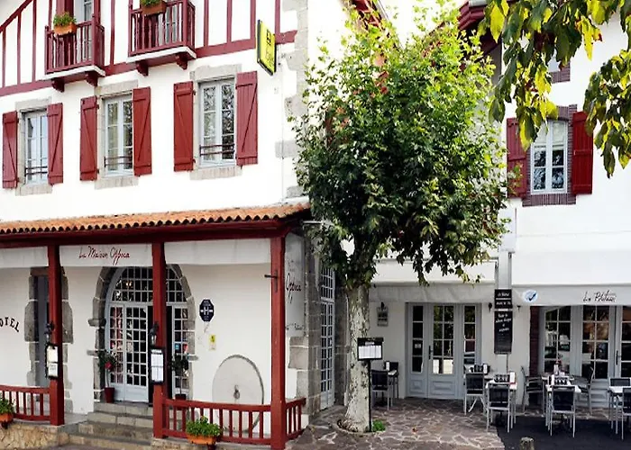 Restaurant & La Maison Oppoca Hotel Aïnhoa