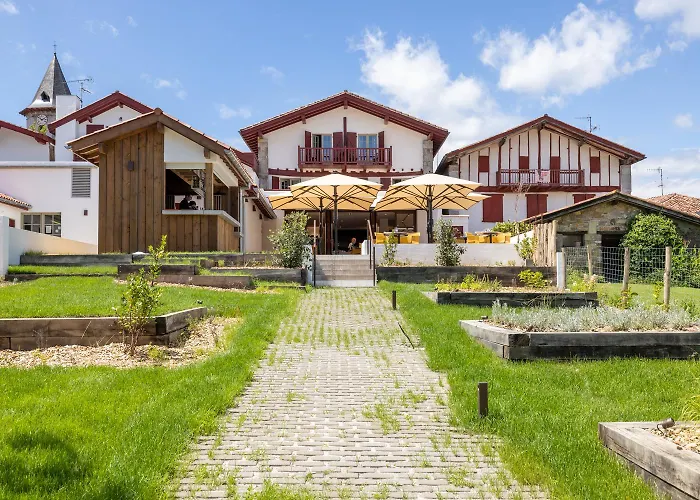 Restaurant & La Maison Oppoca Hotel Ainhoa