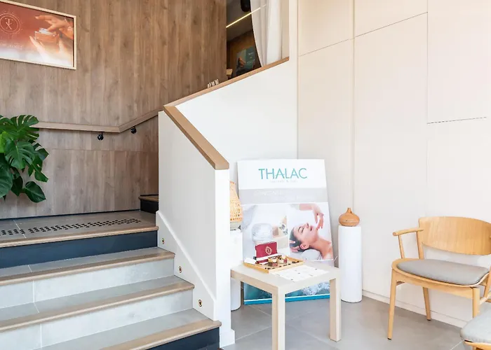 Restaurant & La Maison Oppoca Hotel