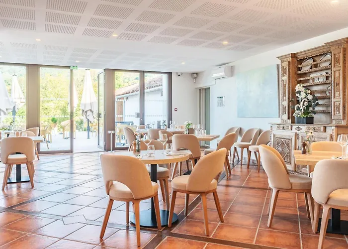 Restaurant & La Maison Oppoca