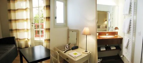 Restaurant & La Maison Oppoca Hotel